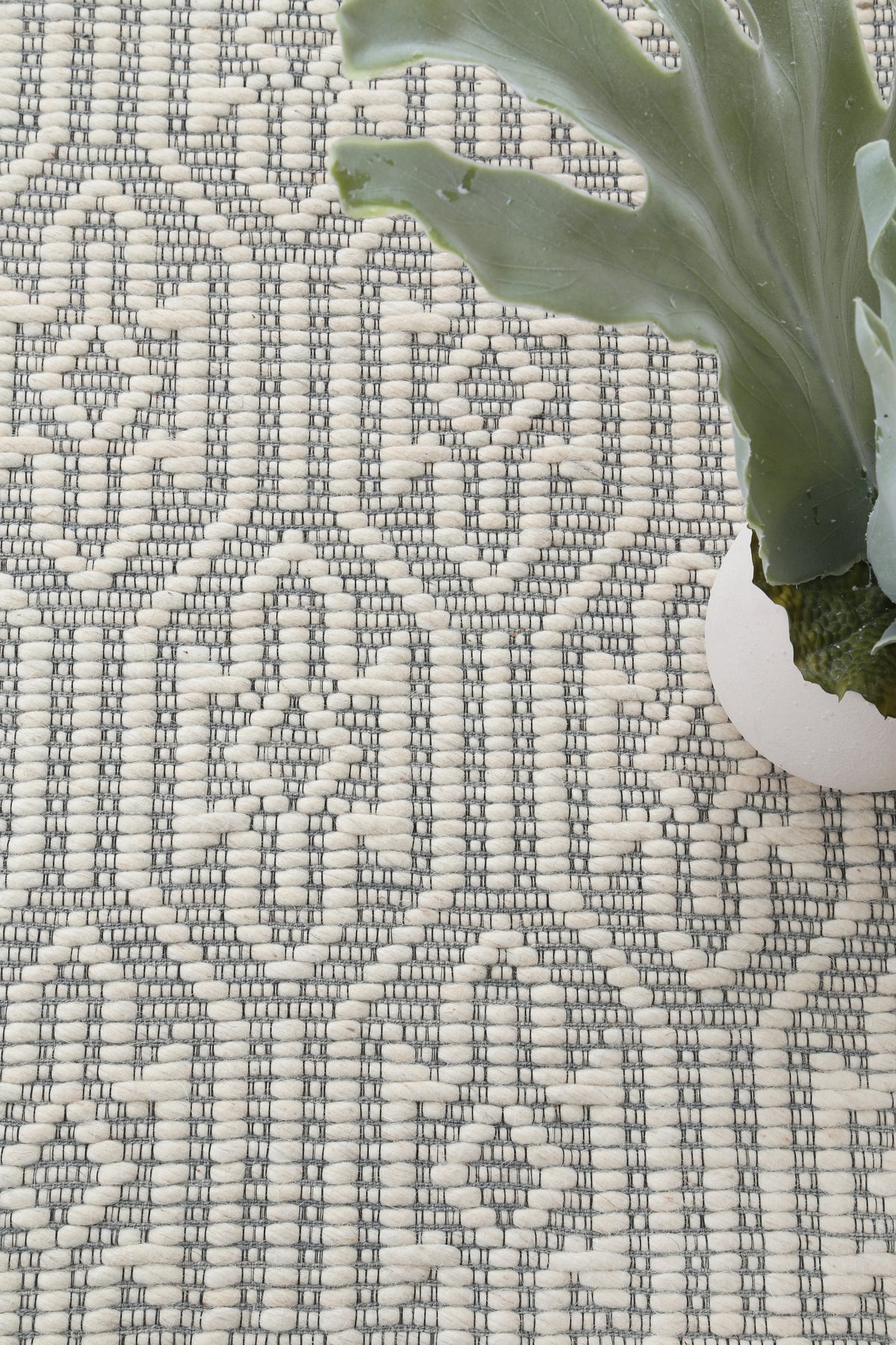 Ipanema Geometric Light Grey Wool Rug