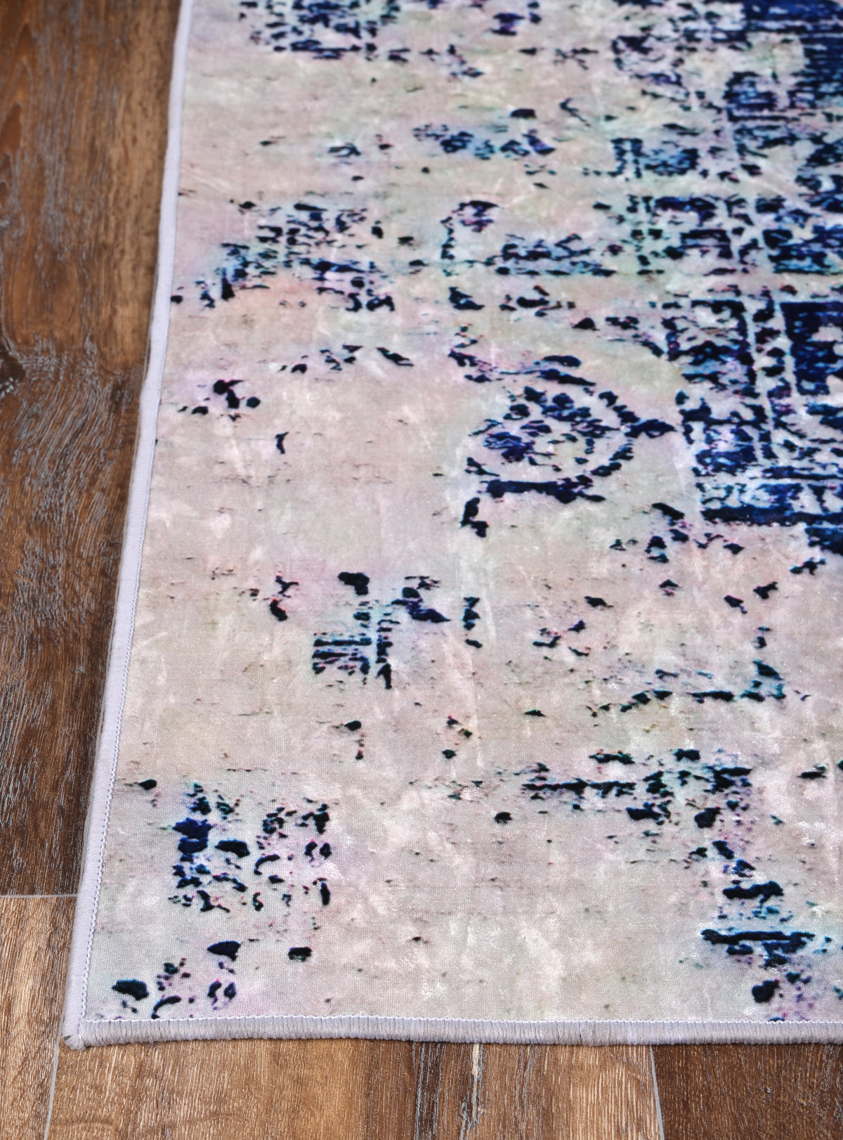 Kinetic Distressed Navy White Traditional Non-Slip Rug - ANGE09