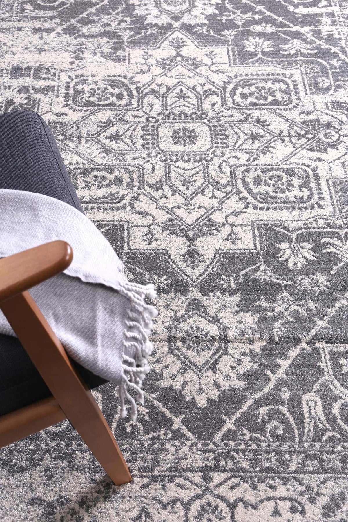 Dainty Audrey Ivory & Grey Rug