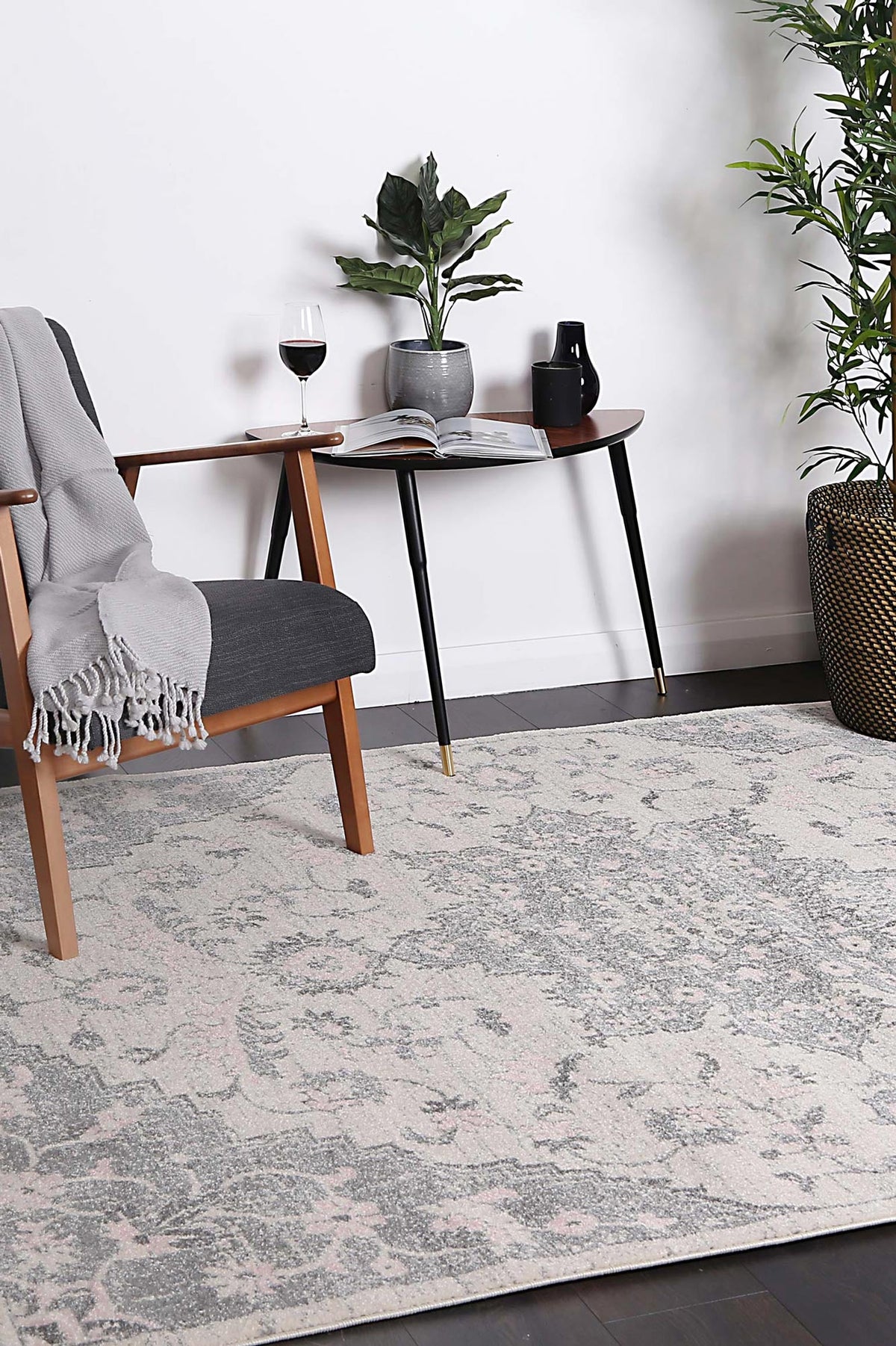 Dainty Madeleine Grey & Ivory Rug