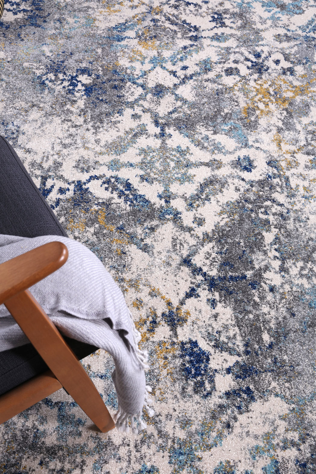 Dainty Vintage Blue Rug