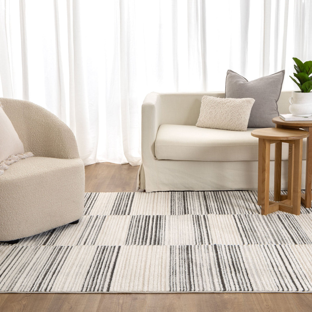 Cascadia Lines Grey Rug