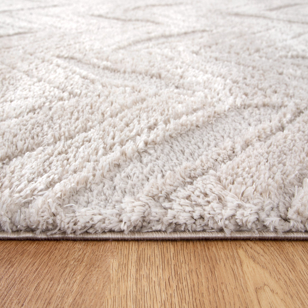 Gentle Chevron Beige Shag Rug