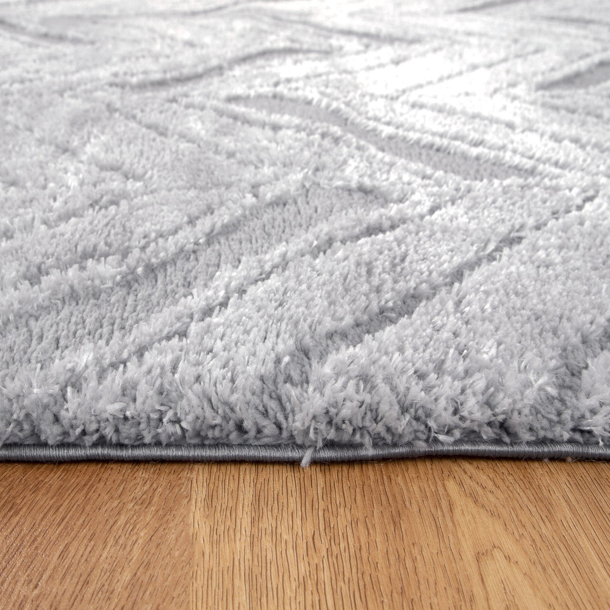 Gentle Chevron Silver Shag Rug