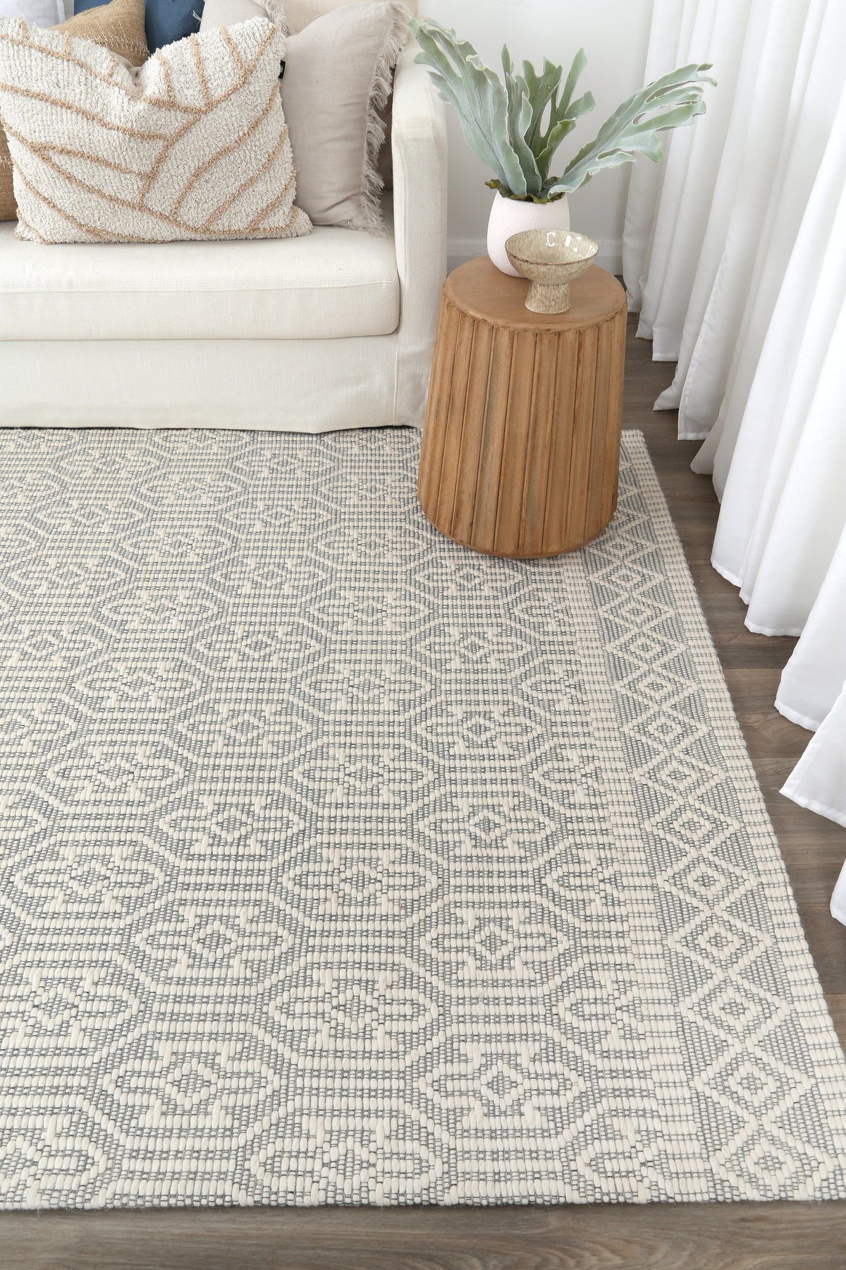 Ipanema Geometric Light Grey Wool Rug