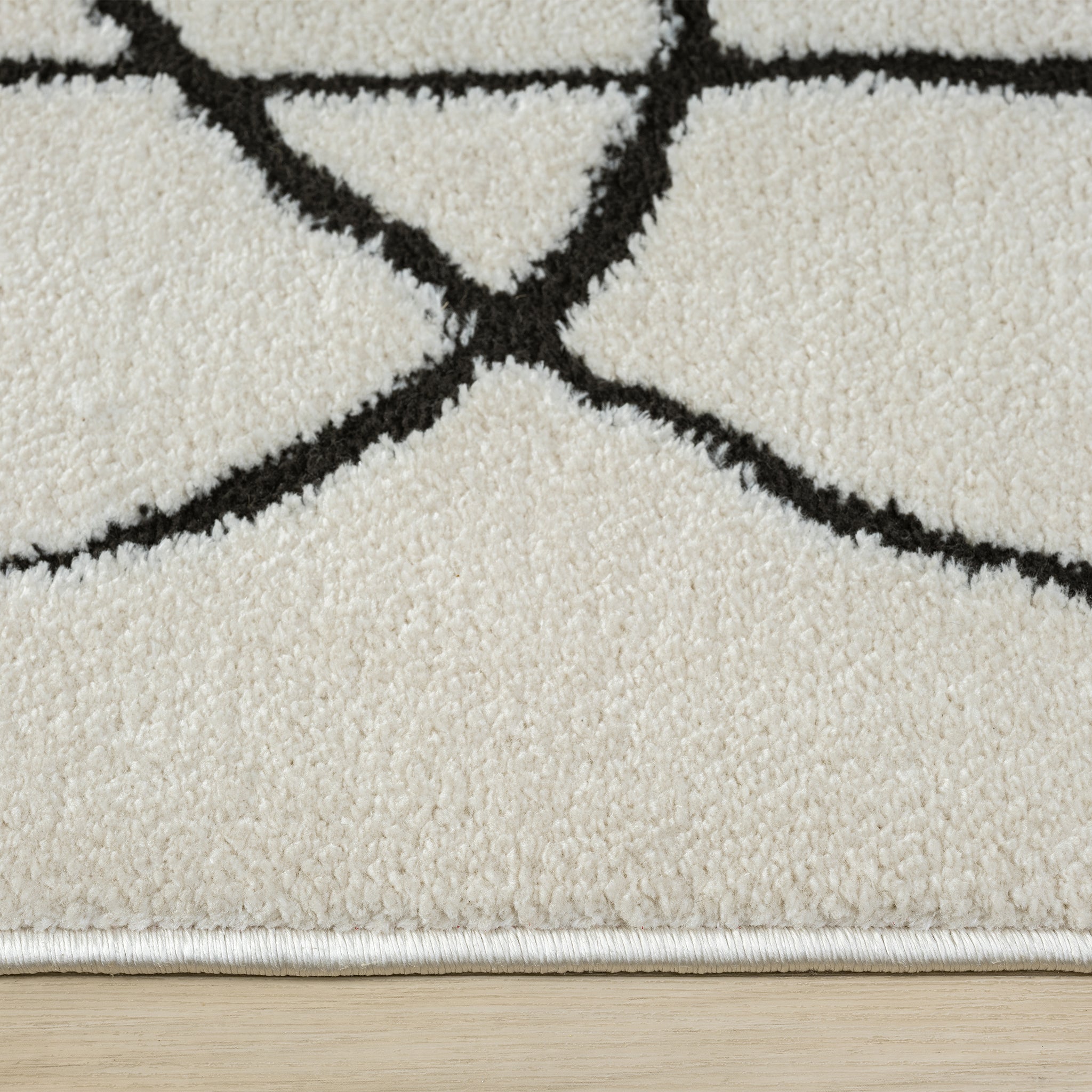 Admire 661 Ivory Runner