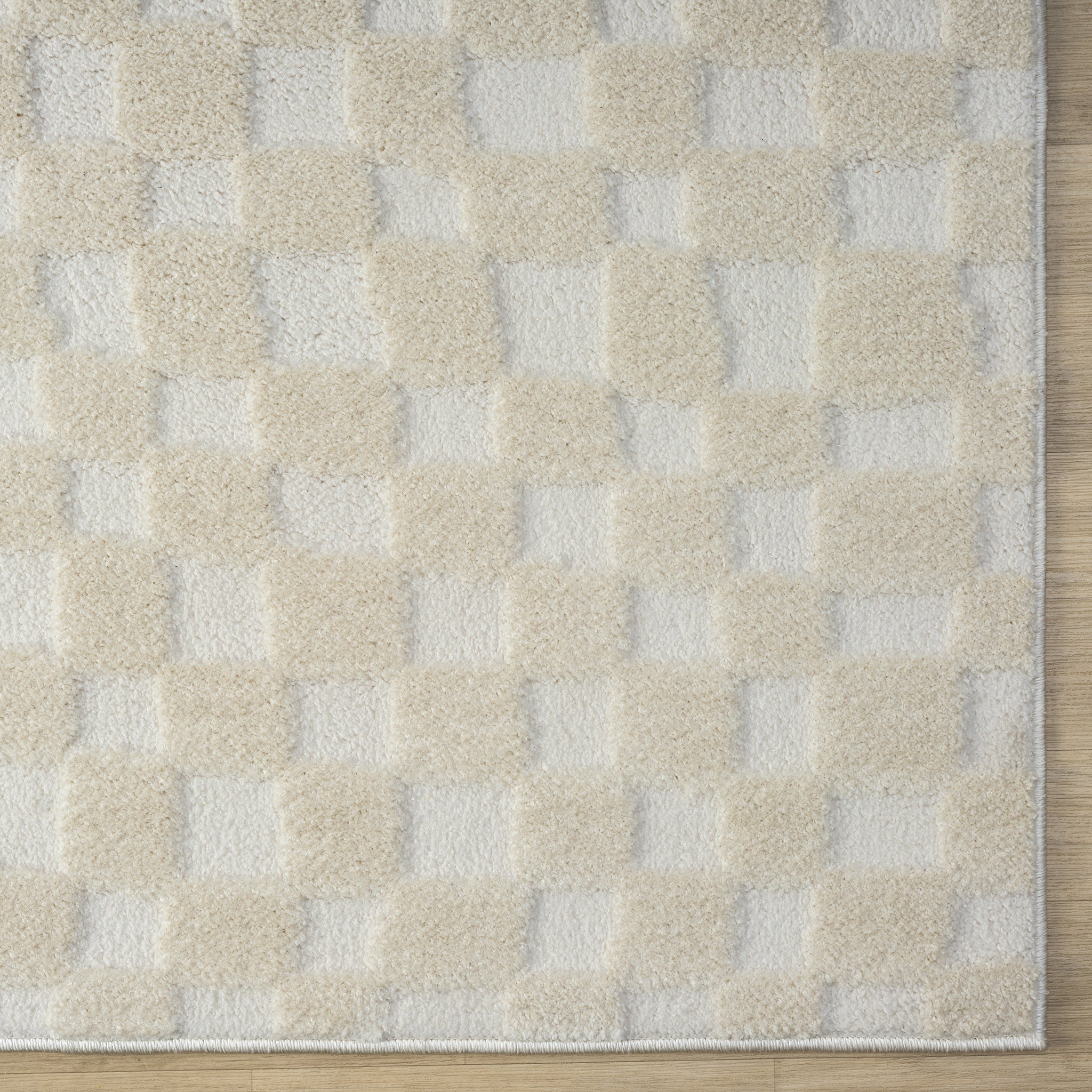 Admire 665 Linen Runner