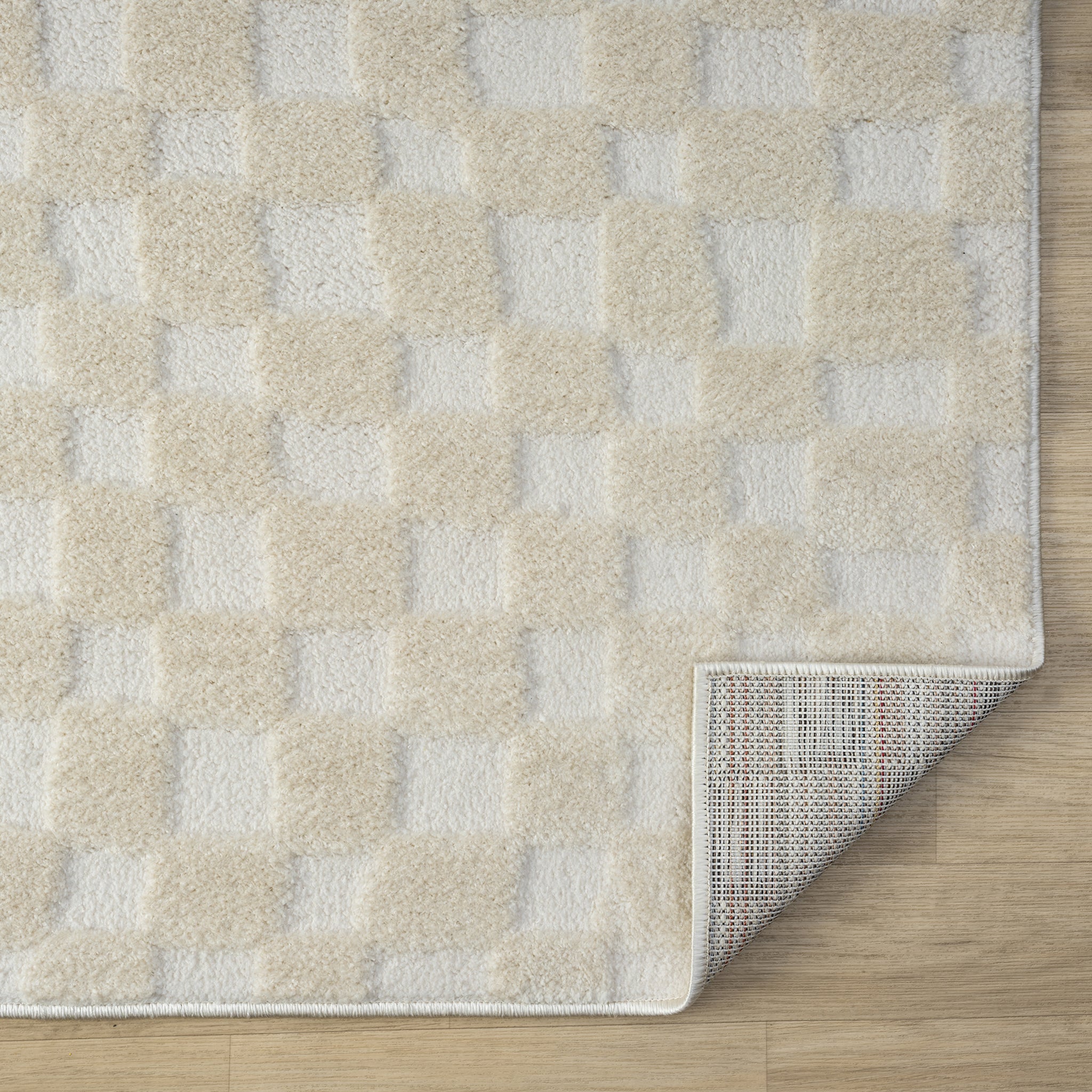 Admire 665 Linen Runner