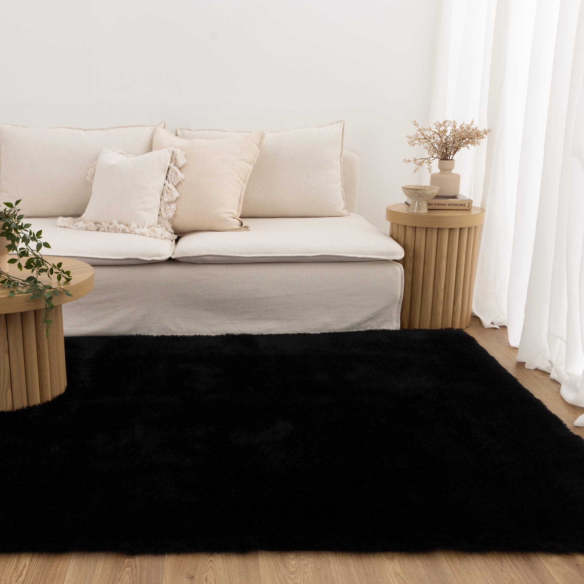 Lyla Machine Washable Shaggy Black Rug