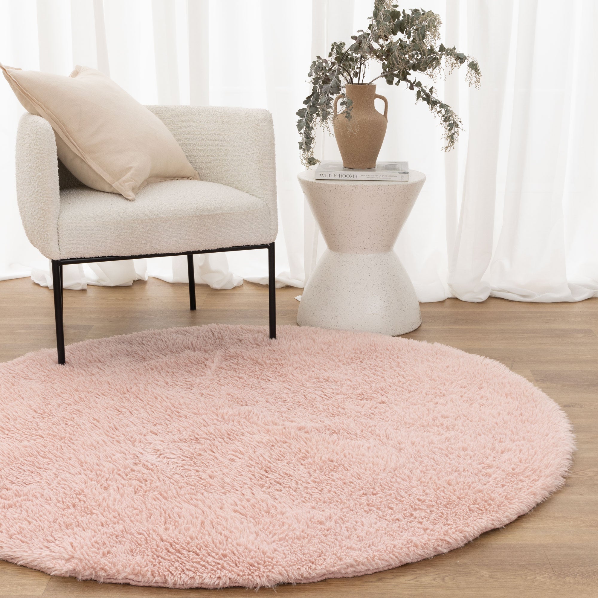 Lyla Machine Washable Shaggy Blush Round Rug