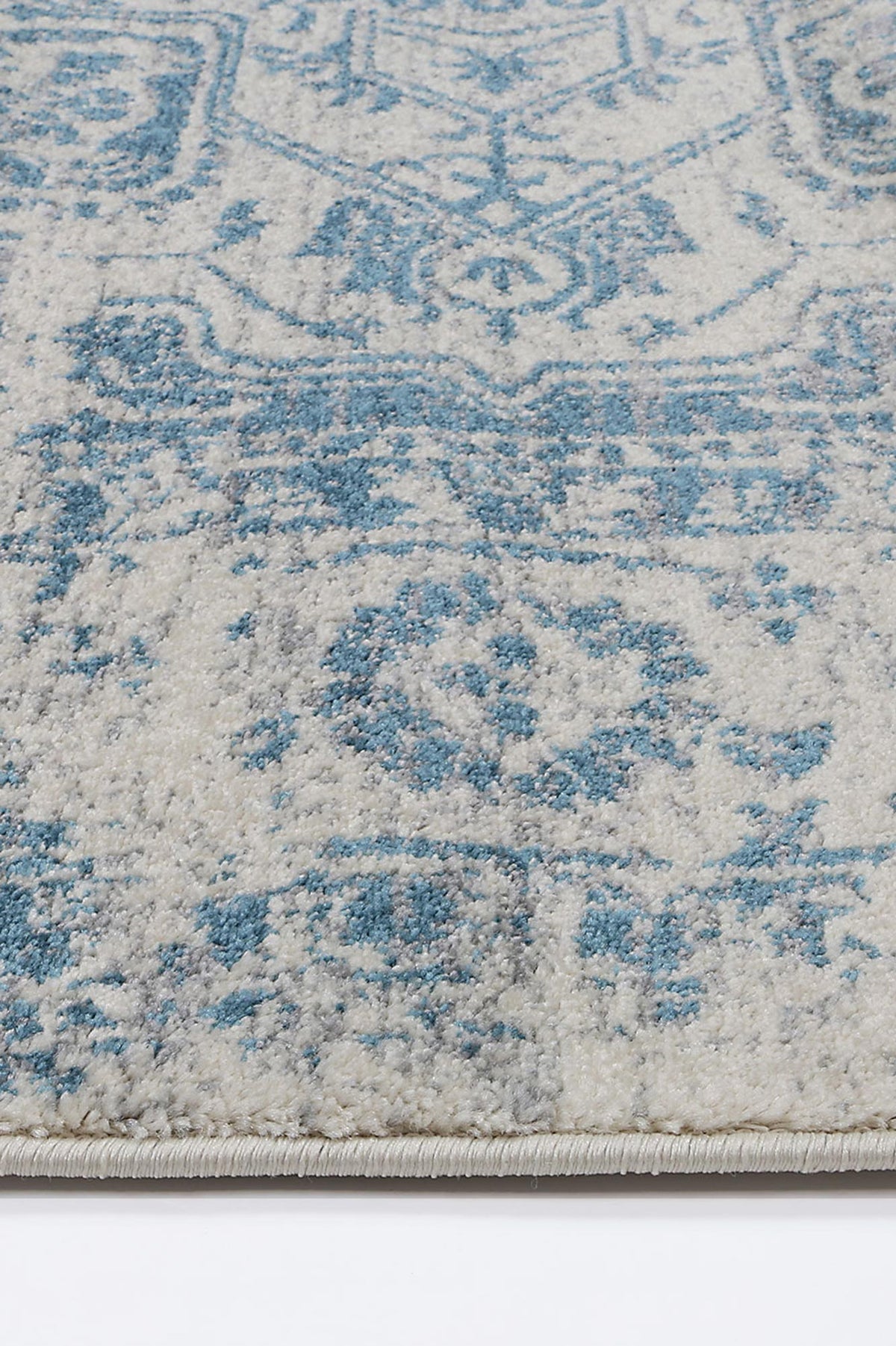 Dainty Audrey Ivory & Blue Rug