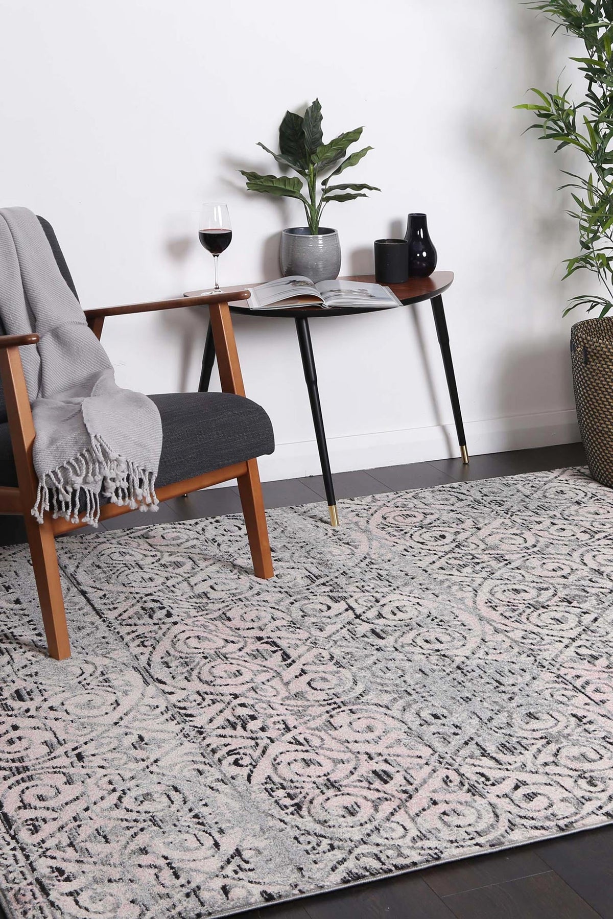 Dainty Katherine Pink & Ash Rug
