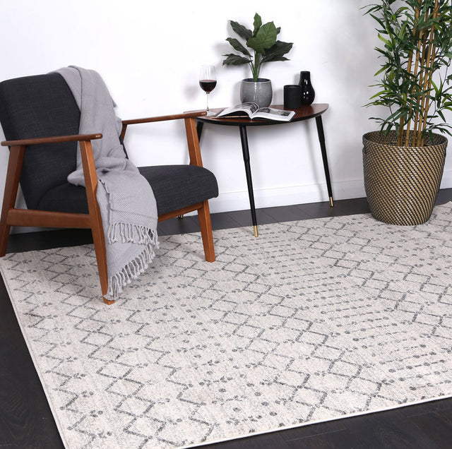 Dainty Geomtric Ivory and Grey