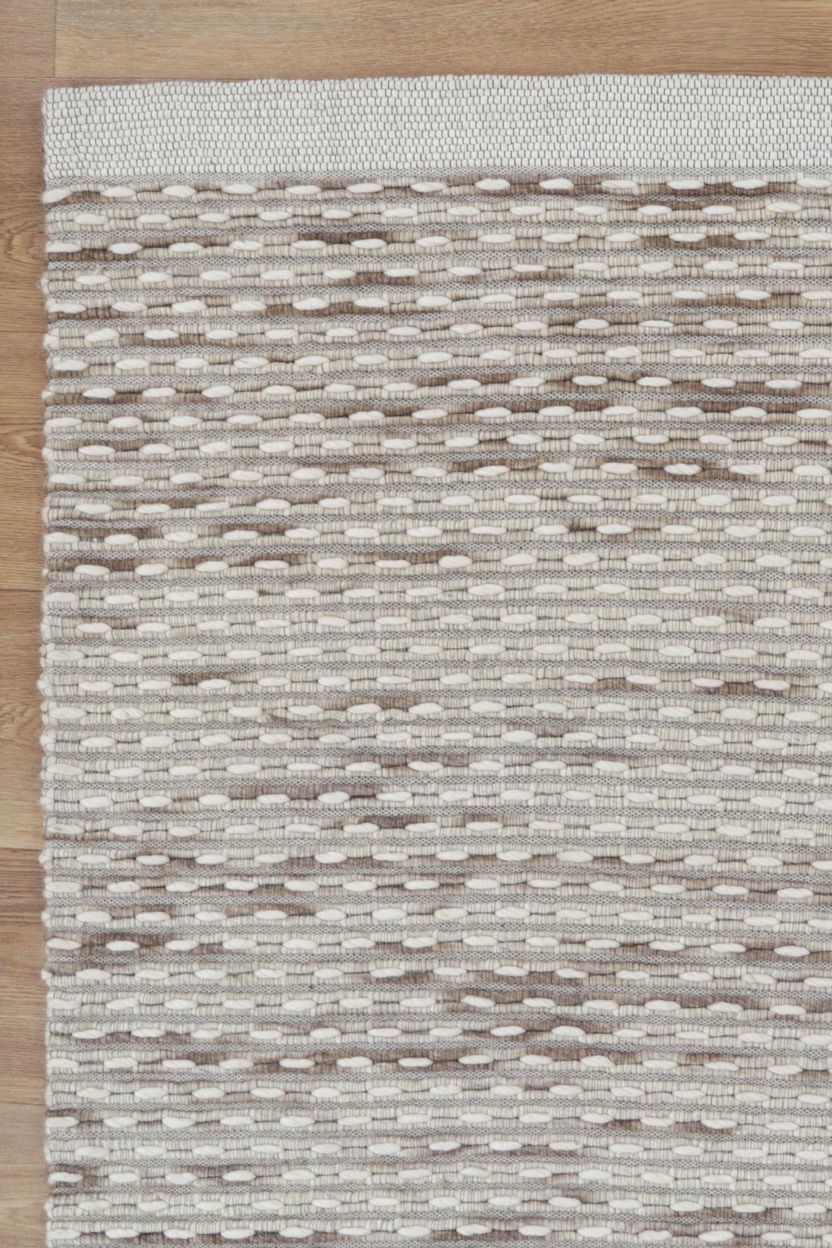 Nia Beige Wool Rug