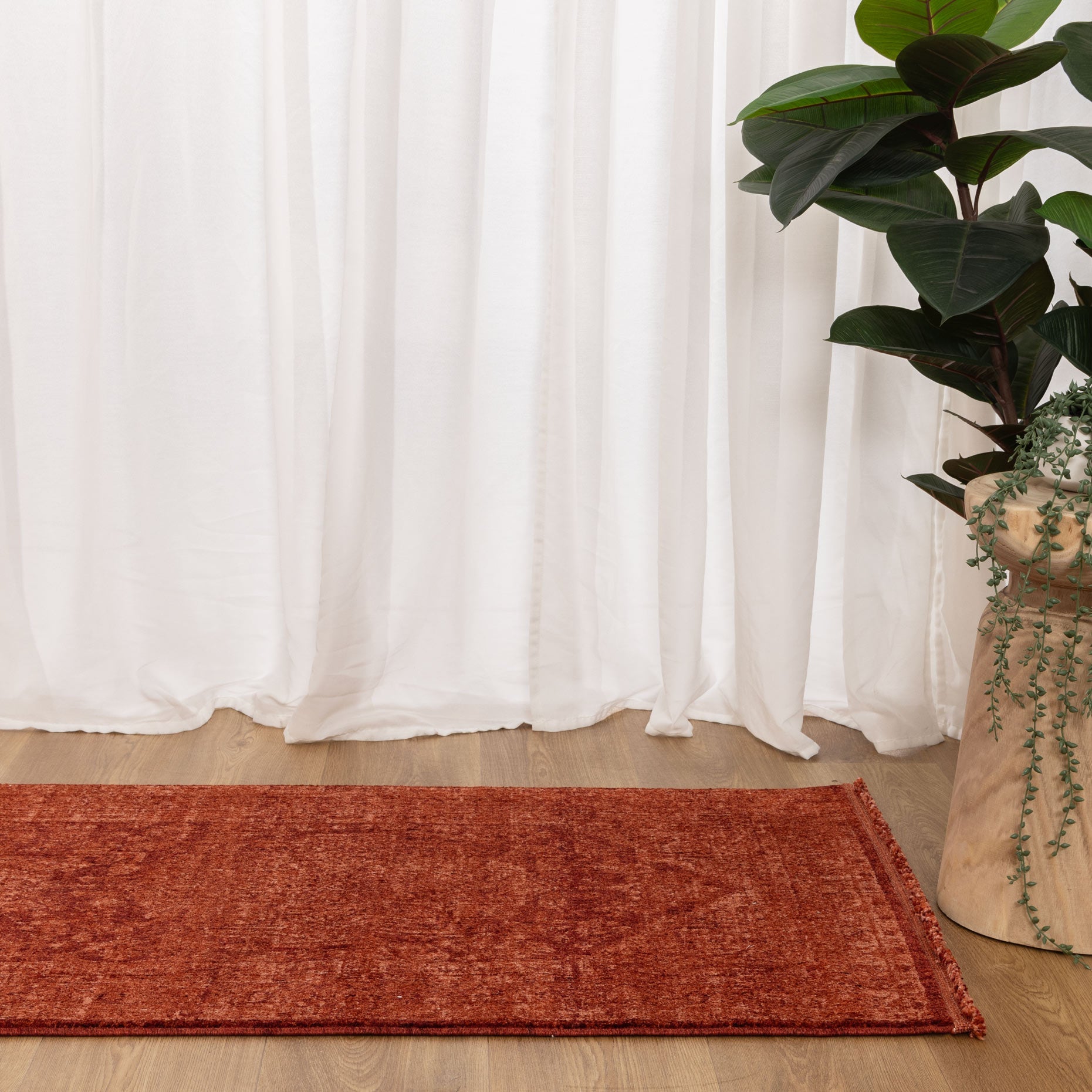 Heritage Distressed Medallion Rust Runner- H101 (Different Tassel)