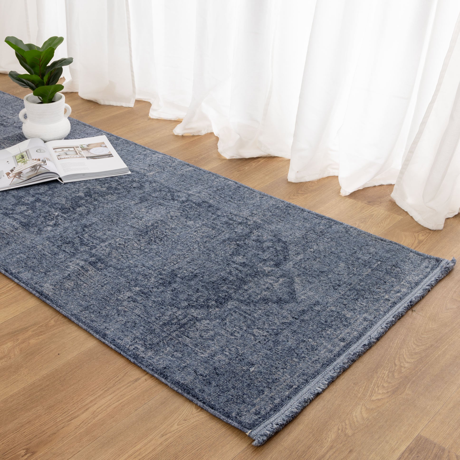 Heritage Distressed Medallion Blue Runner - H104: (Different Tassel)