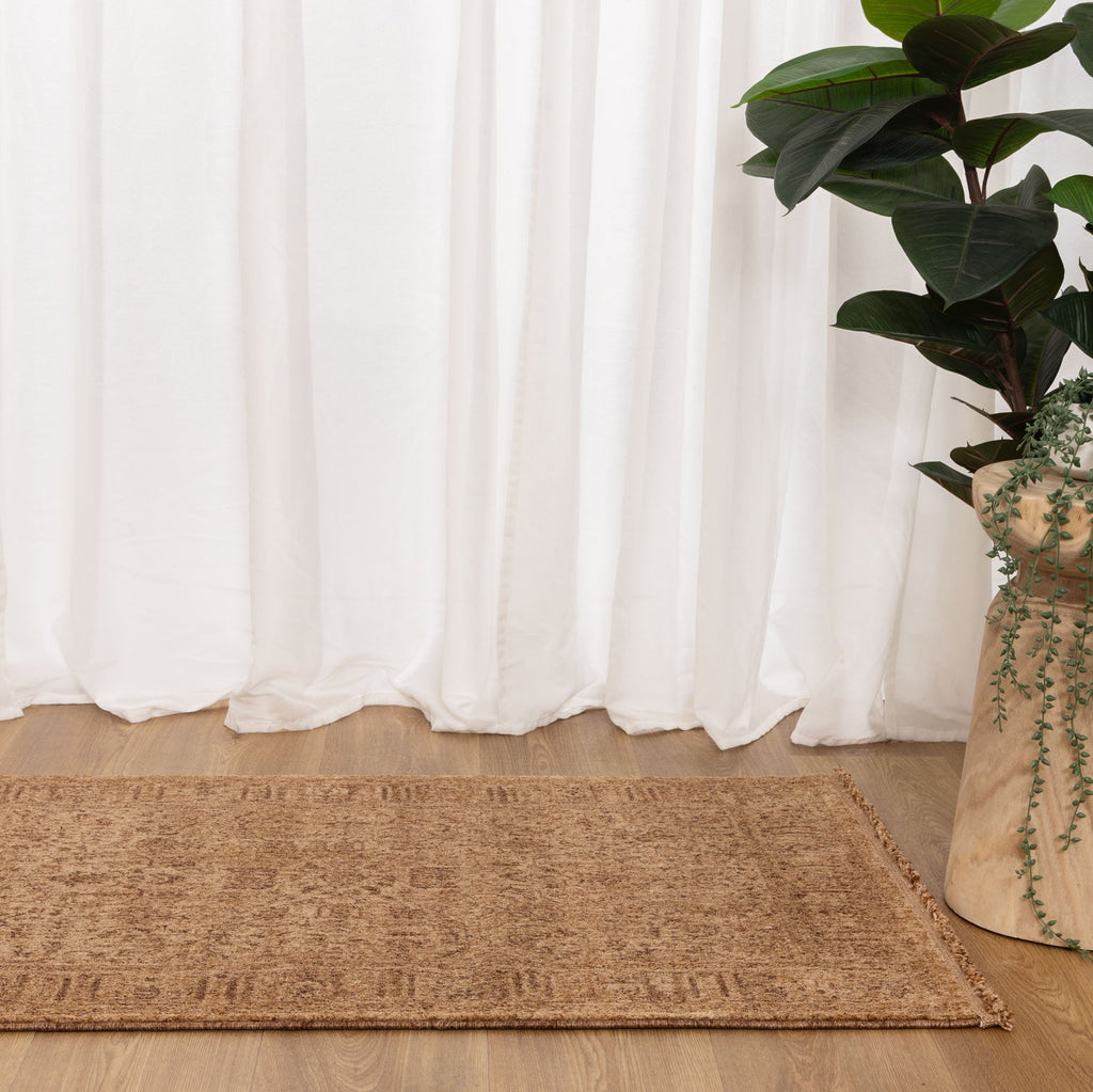 Heritage Distressed Border Mustard Runner- H105: (Different Tassel)