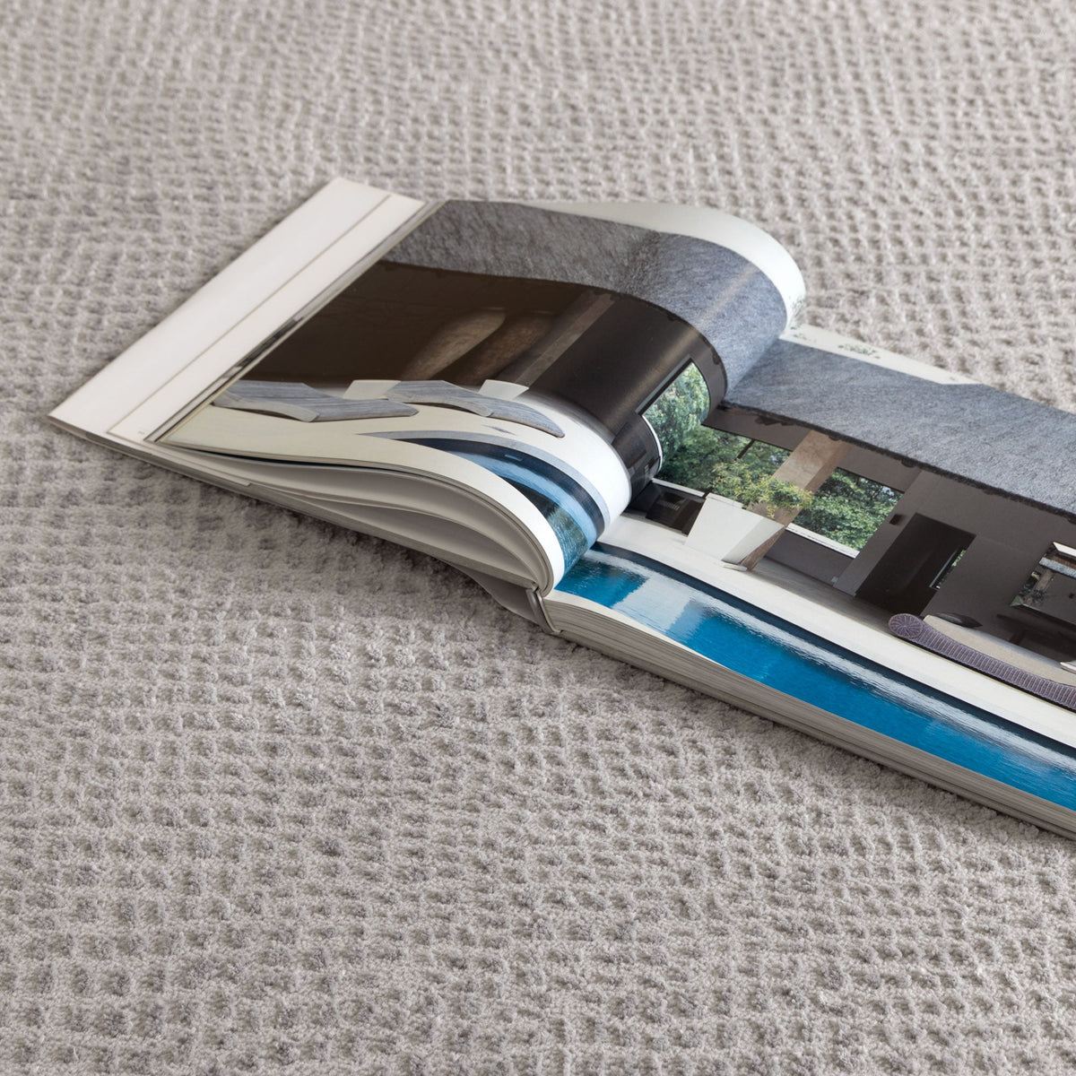 Kara Cobbelstone Grey Rug