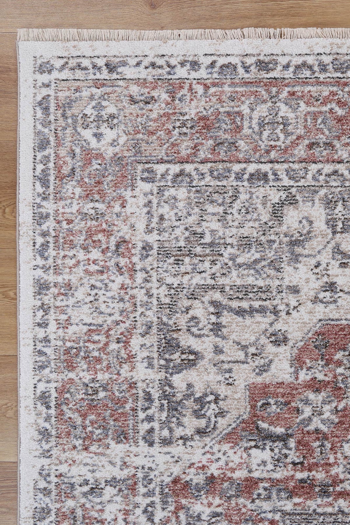 Savannah Otrar Multi Traditional Soft Rug