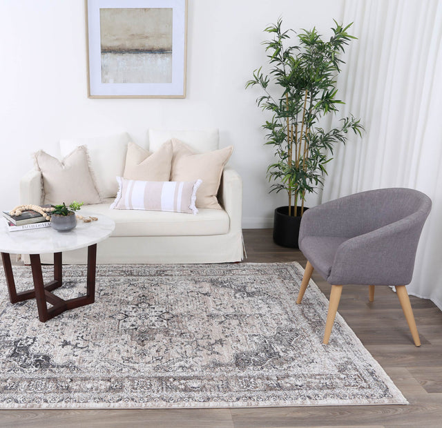 Savannah Samarkad Ash Traditional Soft Rug