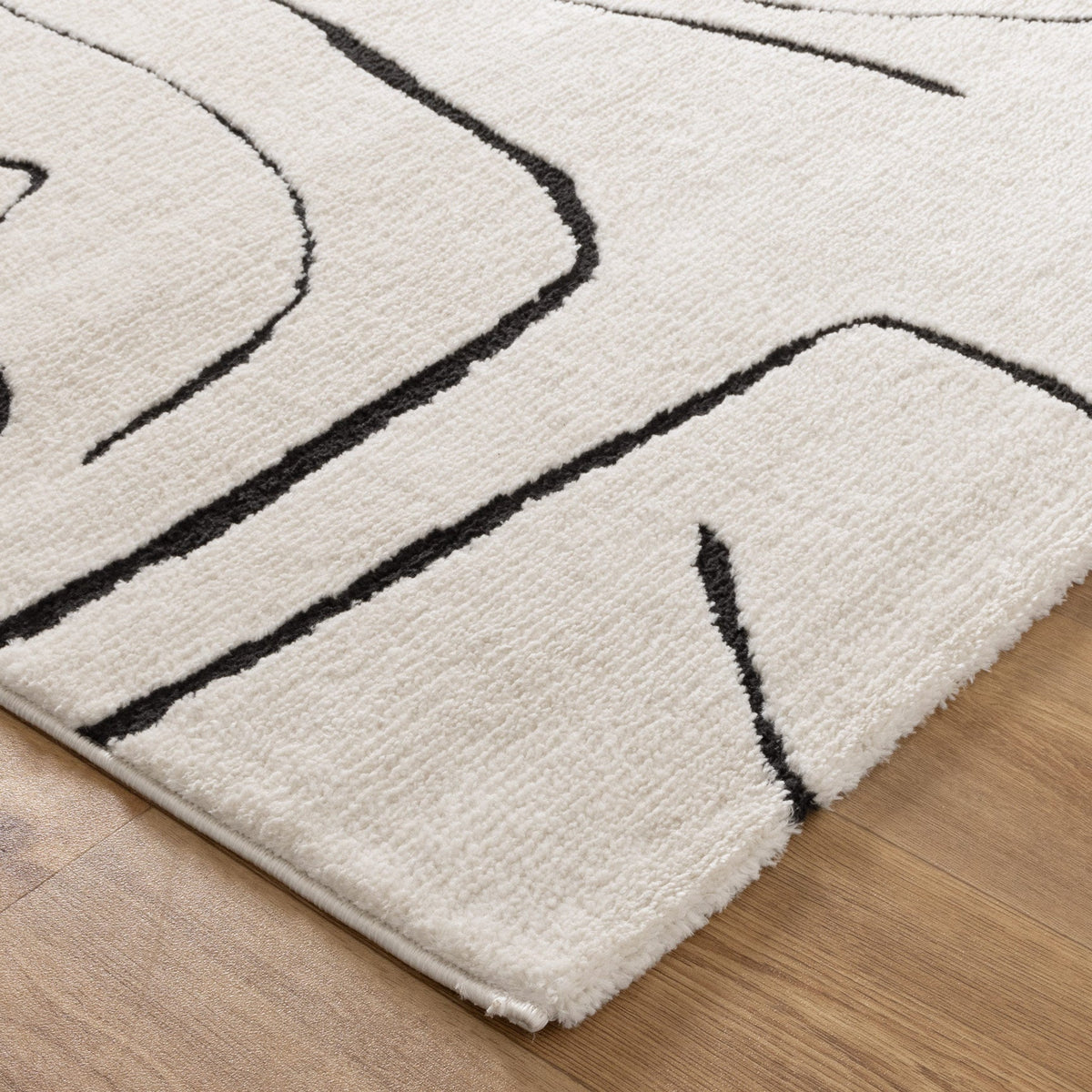 Nila Modern Lines Cream and Black Rug - MIL6