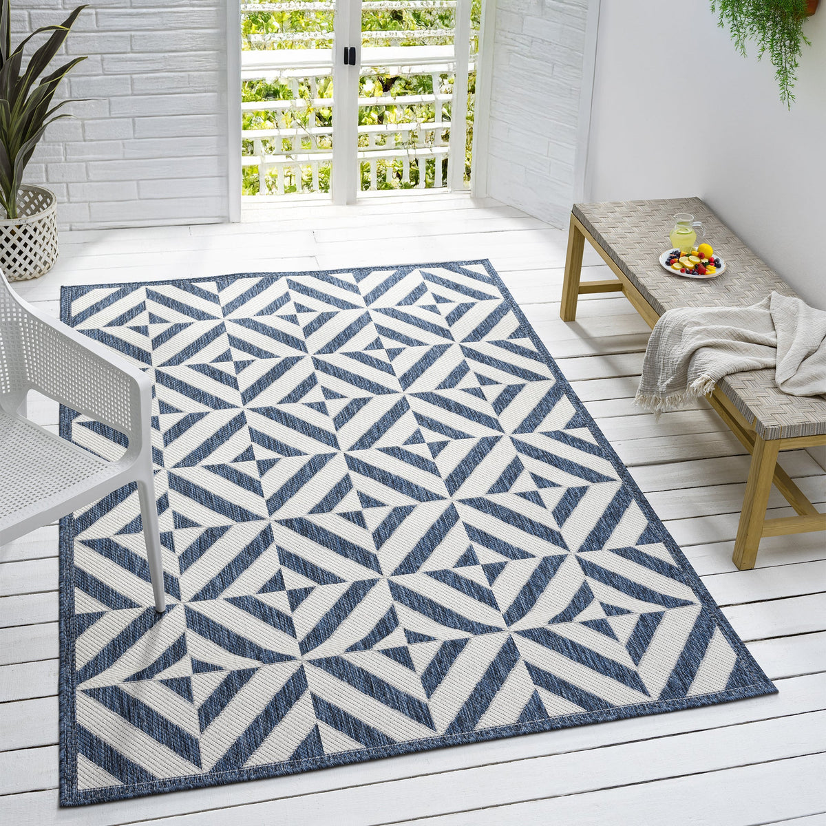 Courtyard 458 Aqua