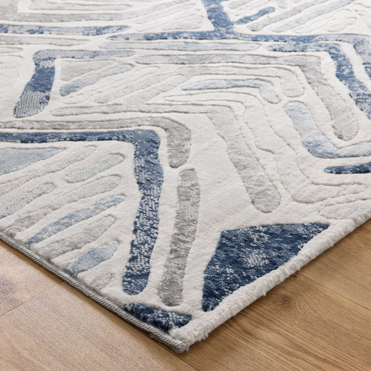 Garnet Diamond Blue Grey Rug