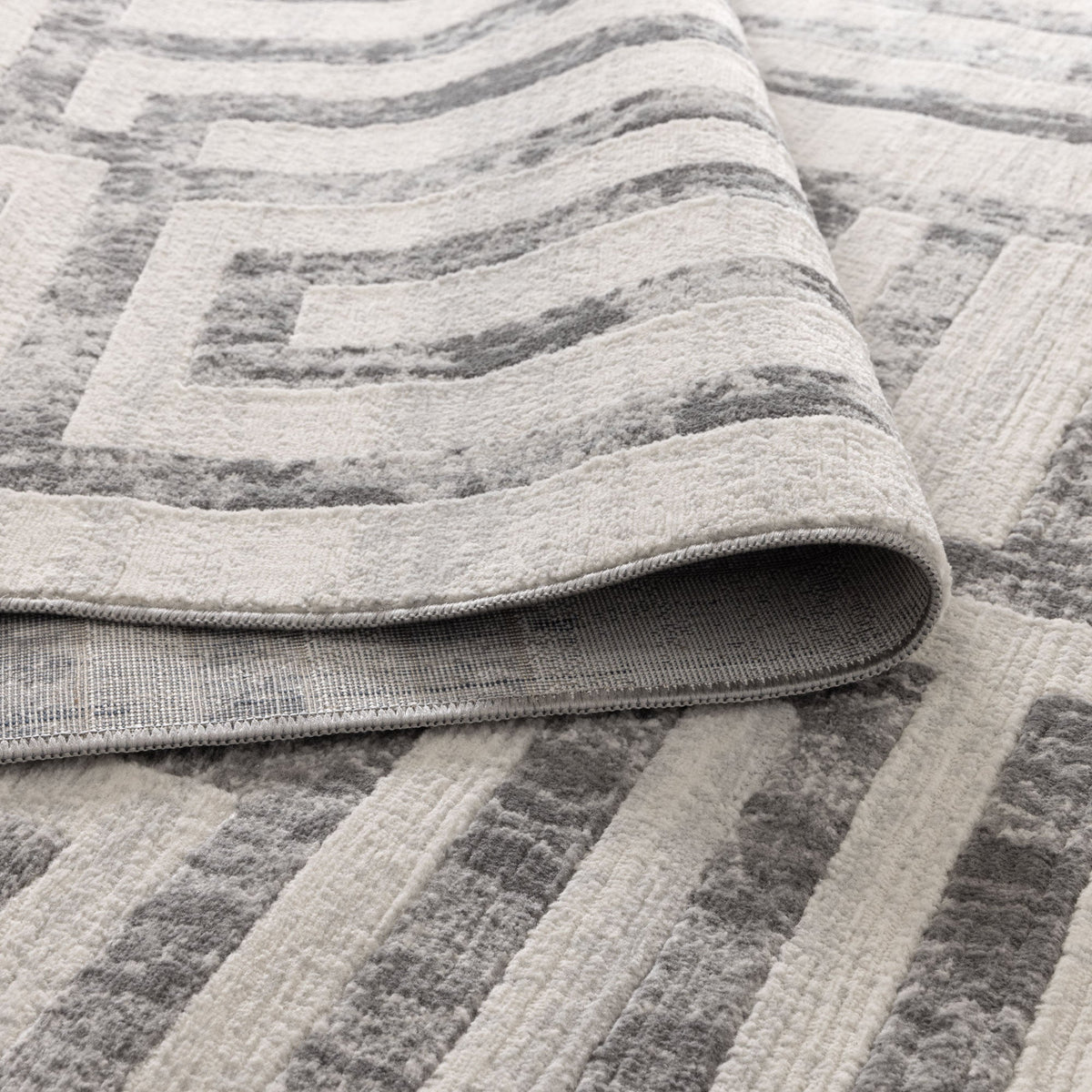 Garnet Maze Grey Rug