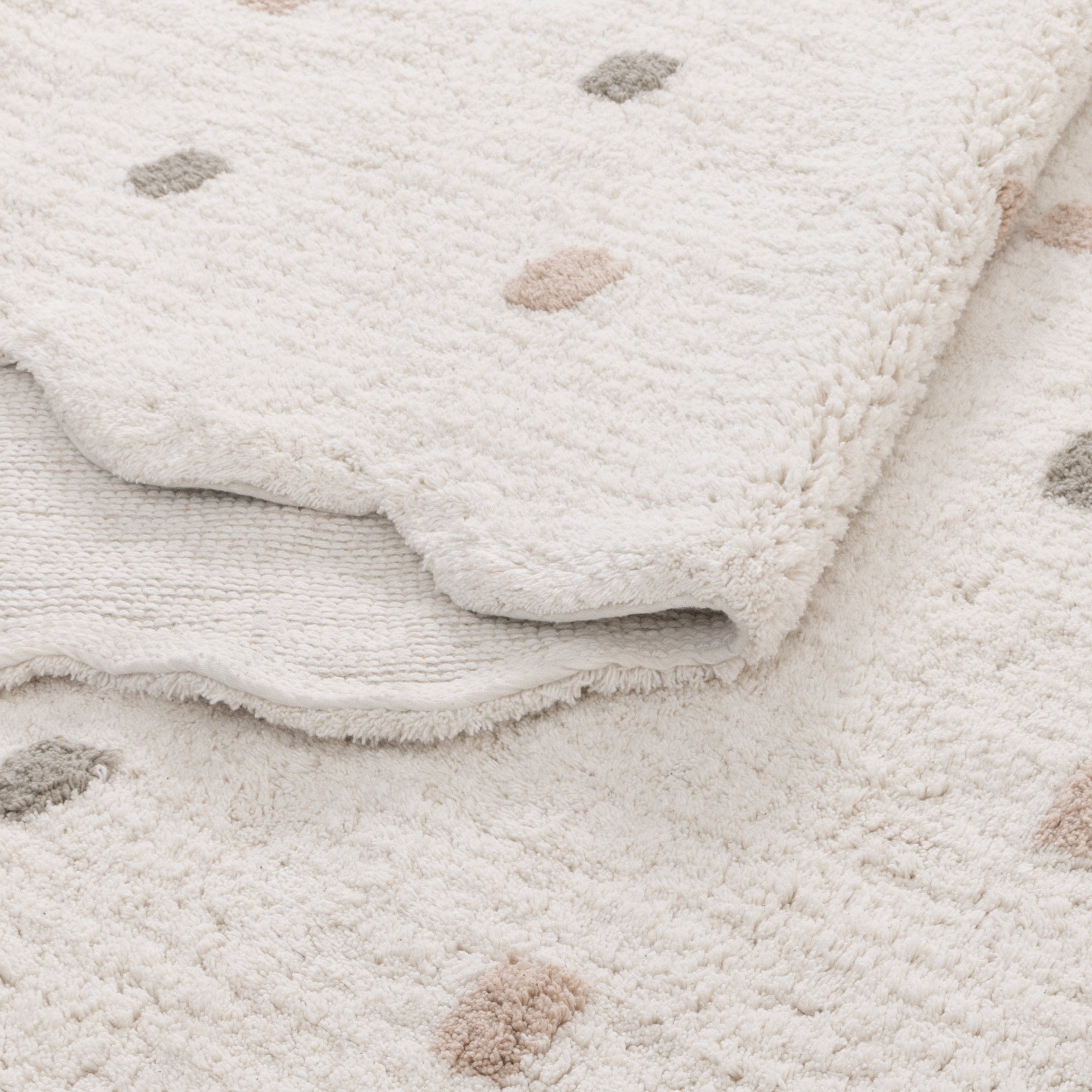 Mellow Rectangle Scalloped Kids Rug White & Multi: New Arrival