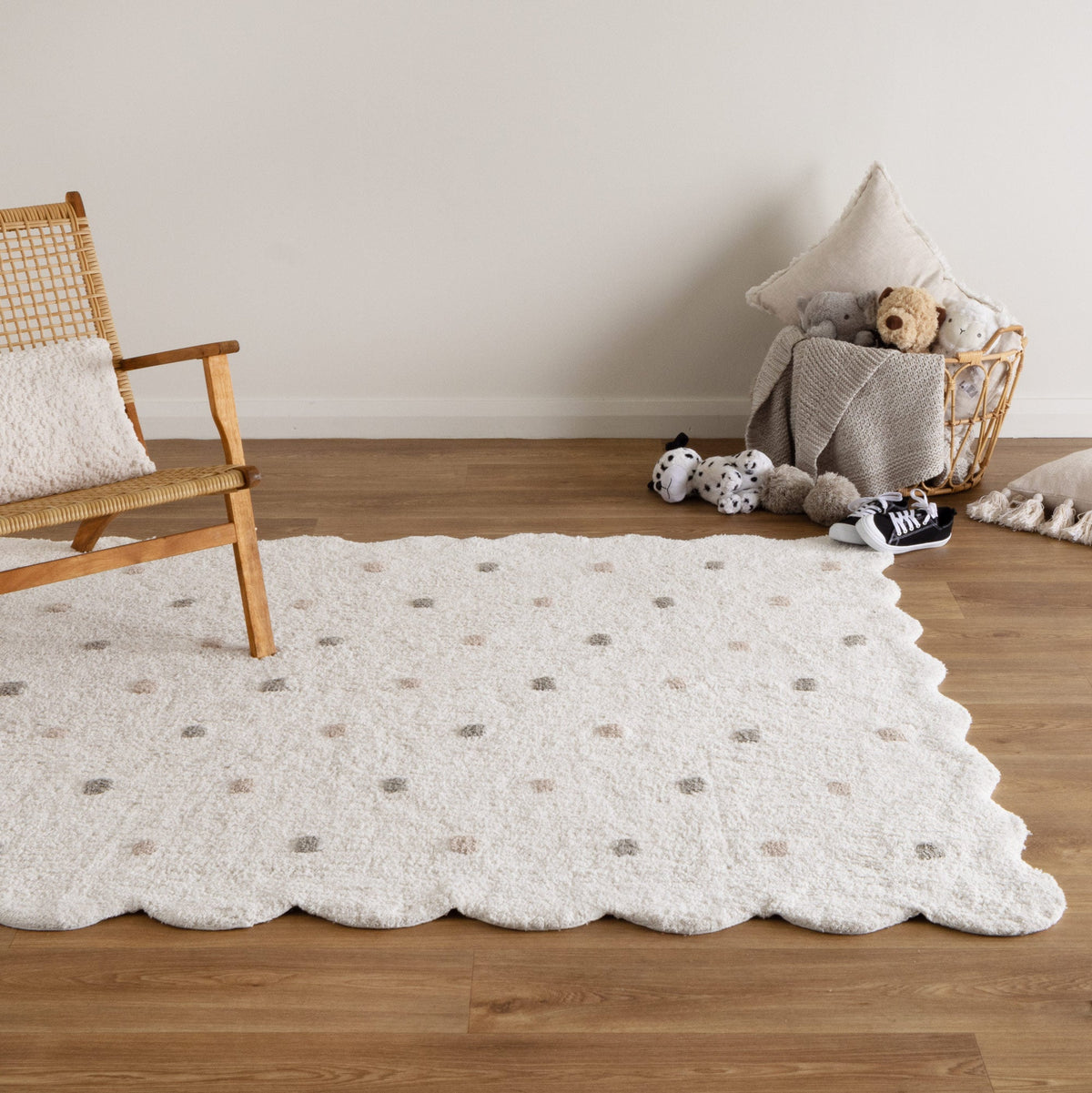 Tranquil Rectangle Scalloped Kids Rug White & Multi: New Arrival