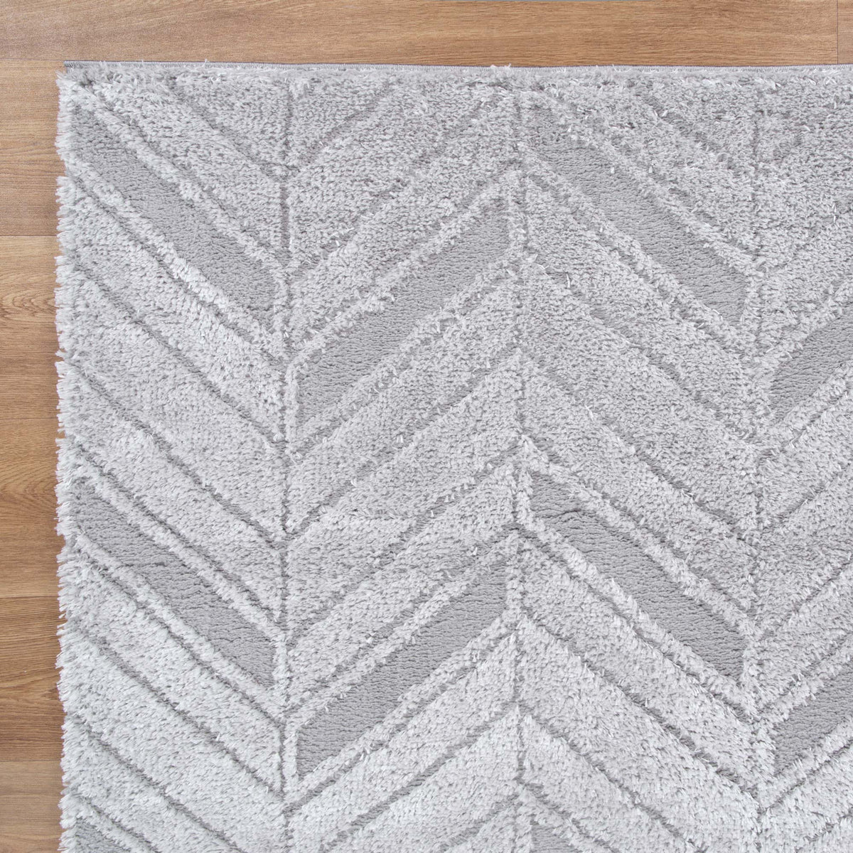 Gentle Chevron Silver Shag Rug