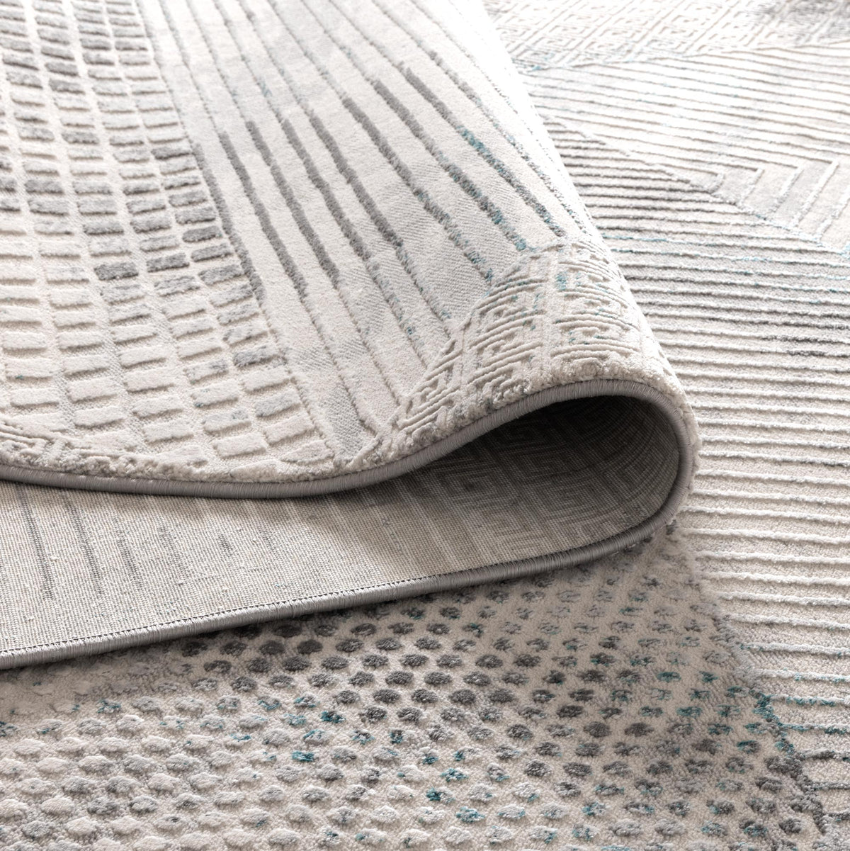 V003: Legacy Geometric Grey Blue Rug
