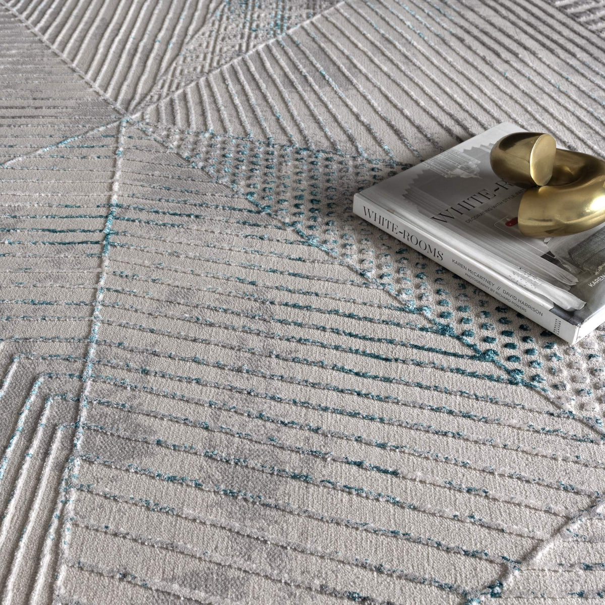 V003: Legacy Geometric Grey Blue Rug