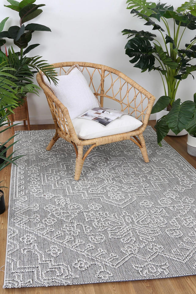 Vanuatu Isle Bule Ash Tribal Flatweave Rug