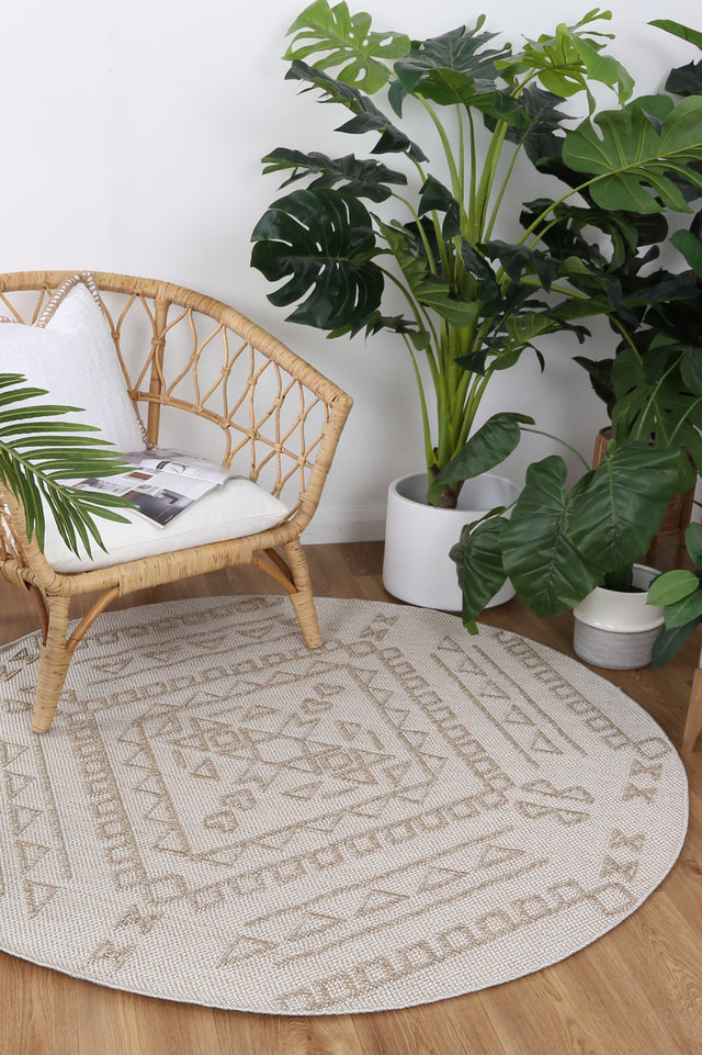 Vanuatu Isle Kilifa Beige Tribal Round Flatweave Rug