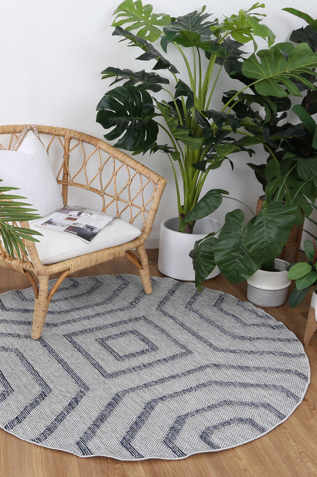 Vanuatu Isle Hale Charcoal Geometric Round Flatweave Rug