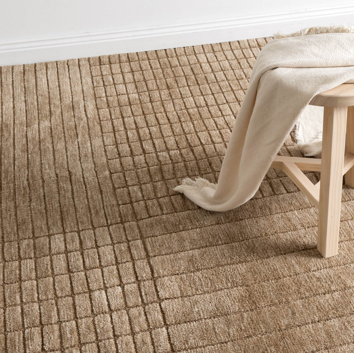 Ravine Warm Sand Carved Rug - CANYON03