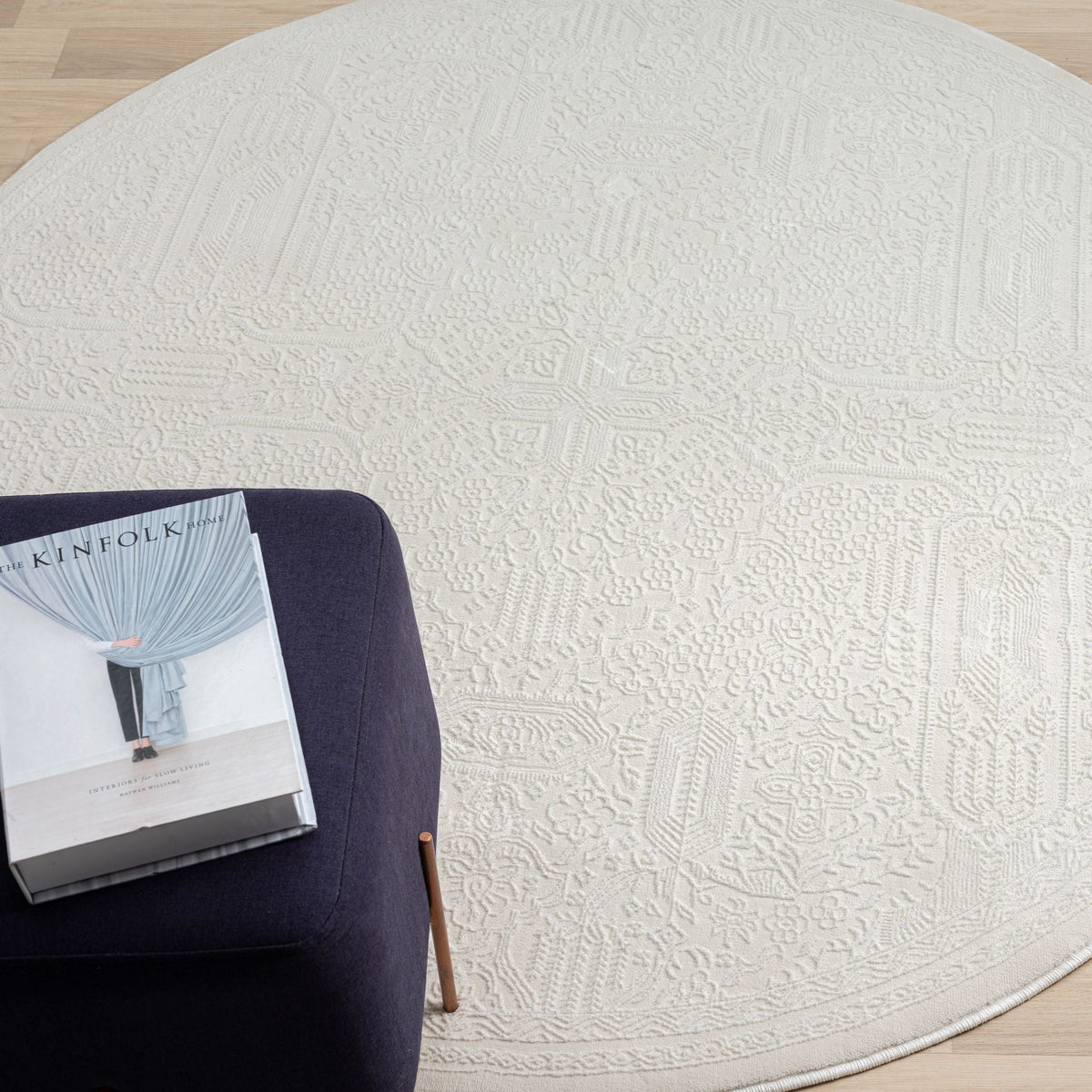 Legend 471 Ivory Round