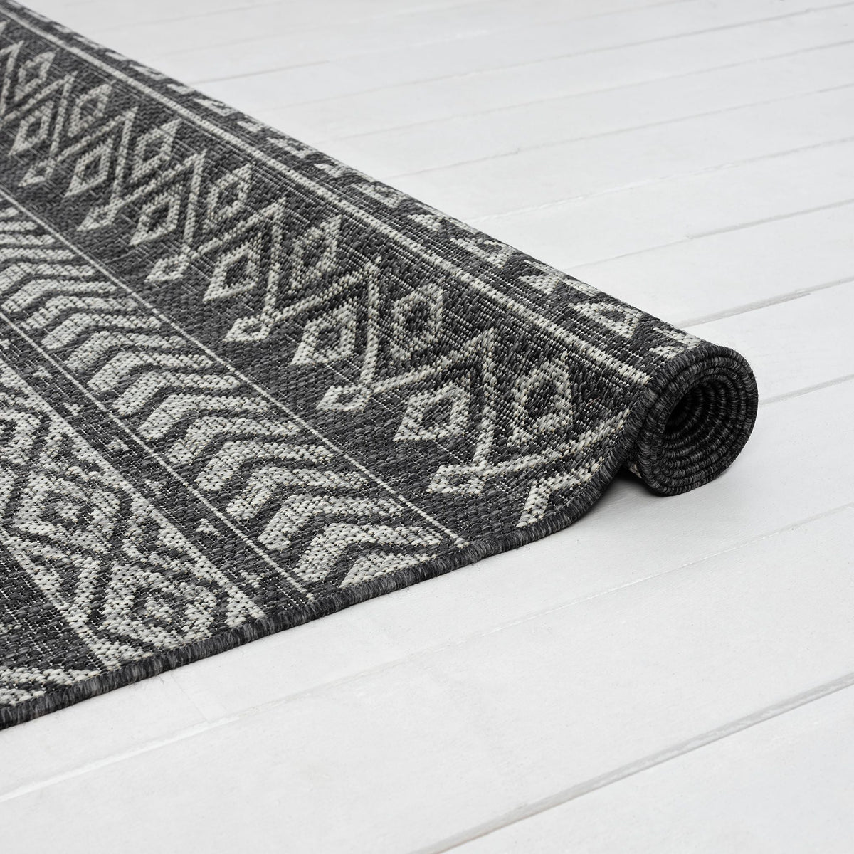 Veranda 421 Charcoal